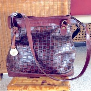 Vintage Brahmin woven leather shoulder bag VGC
